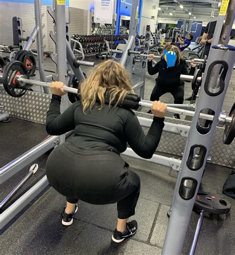 milf squat|Squatting Milf Porn Videos .